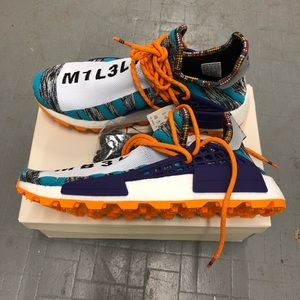 human race shoes solar pack